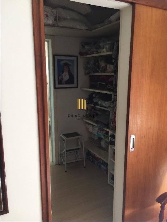 PORTO NOBRE VENDE Casa com 6 dormitórios por R$ 690.000 - Jardim Itu Sabará - Porto Alegre/RS