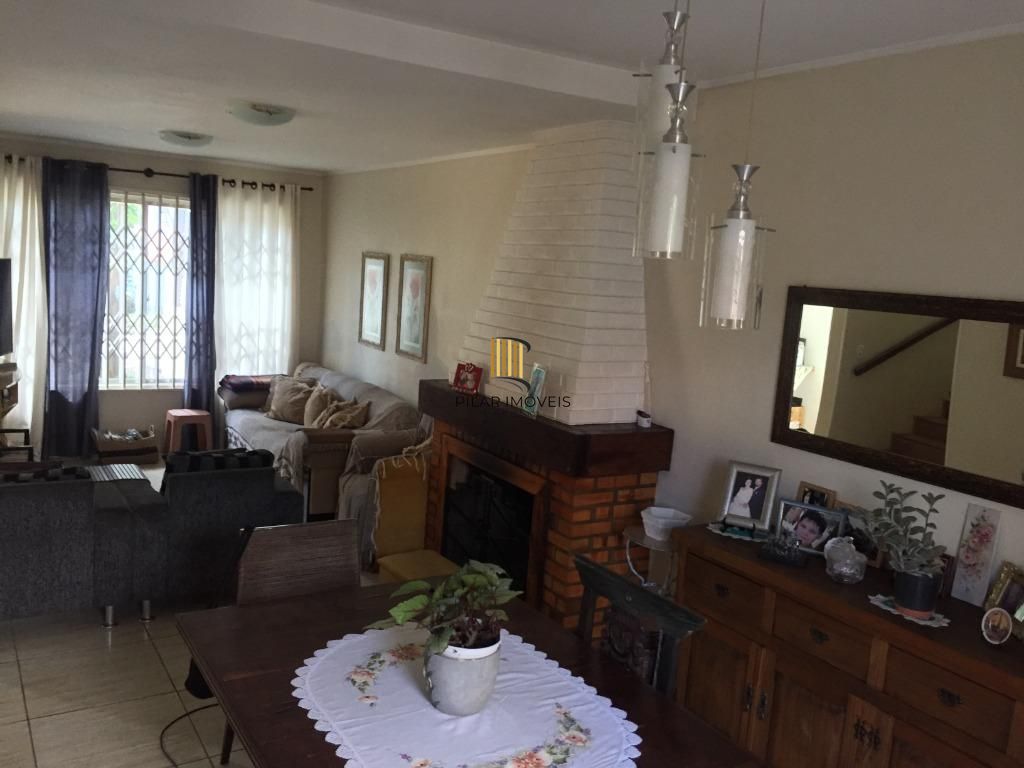 PORTO NOBRE VENDE Casa com 6 dormitórios por R$ 690.000 - Jardim Itu Sabará - Porto Alegre/RS