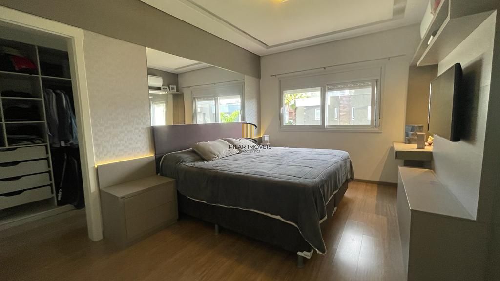 CASA EM CONDOMÍNIO FECHADO