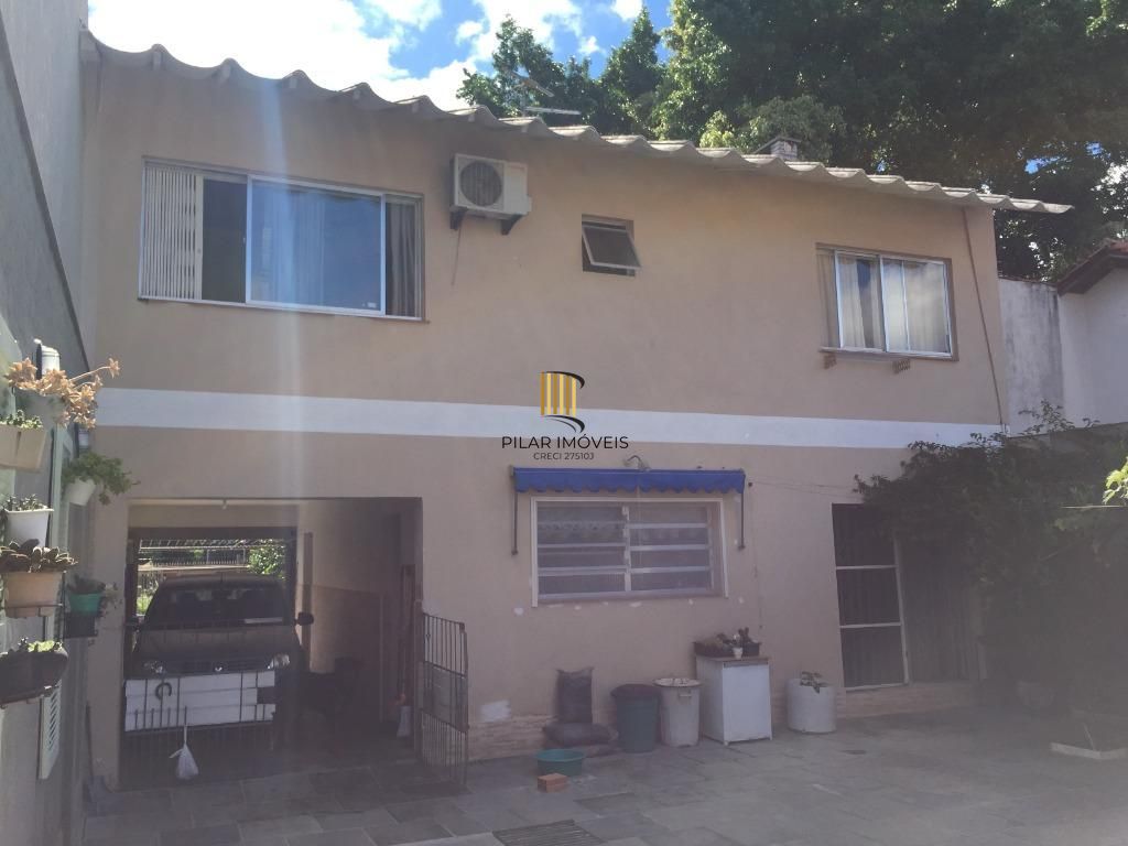PORTO NOBRE VENDE Casa com 6 dormitórios por R$ 690.000 - Jardim Itu Sabará - Porto Alegre/RS