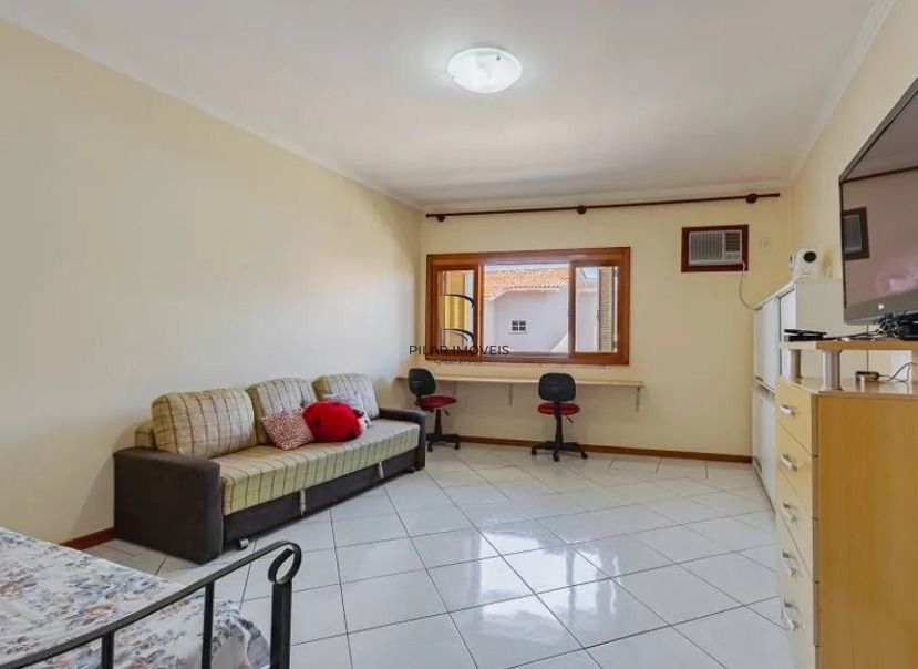 Casa com 4 dormitórios à venda, 245 m² por R$ 799.000,00 - Sarandi - Porto Alegre/RS