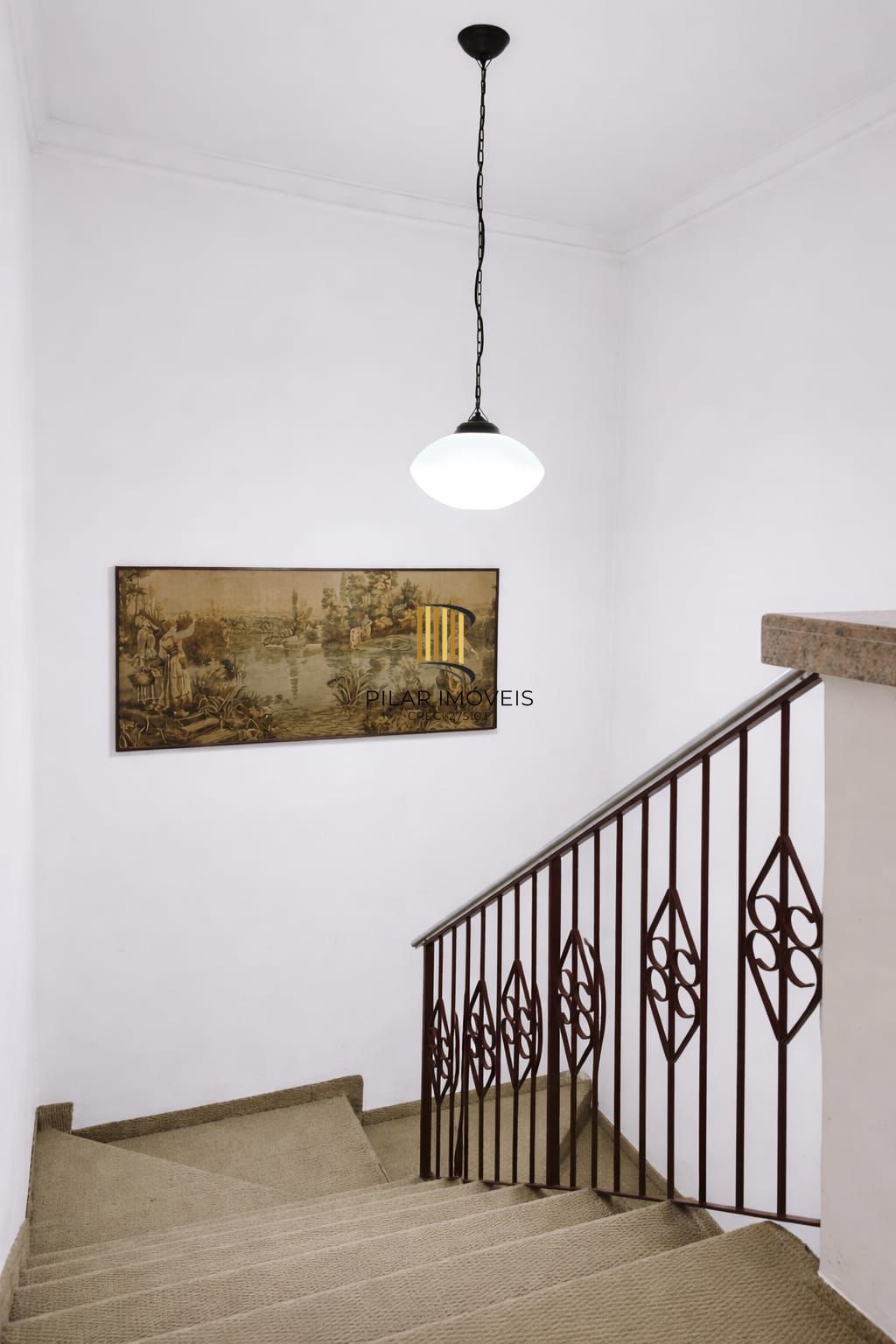 Casa/Sobrado 4 dormitórios, 290 m², no bairro Vila Ipiranga em Porto Alegre