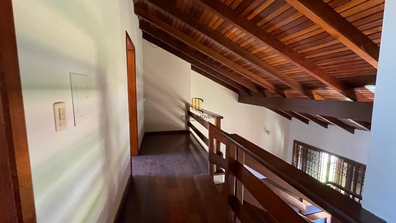 Casa 4 dormitórios no bairro Jardim Itu