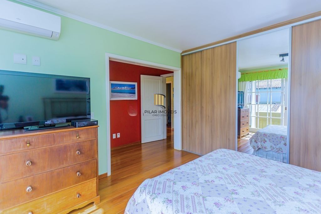 Casa com 3 dormitórios à venda, 275 m² por R$ 1.190.000,00 - Jardim Sabará - Porto Alegre/RS