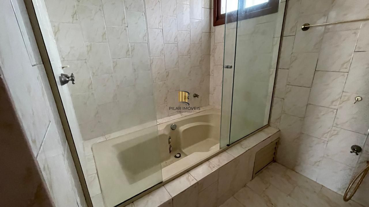 Casa 4 dormitórios no bairro Jardim Itu