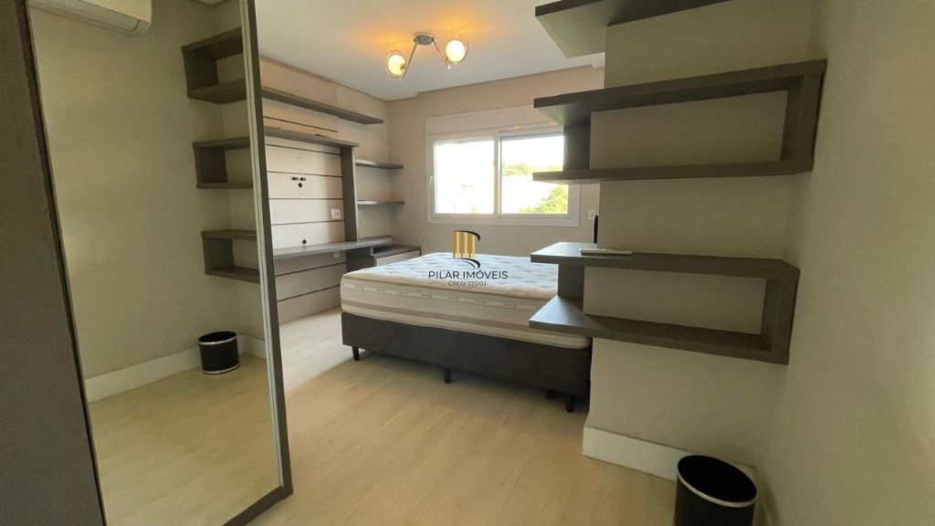 CASA EM CONDOMÍNIO FECHADO