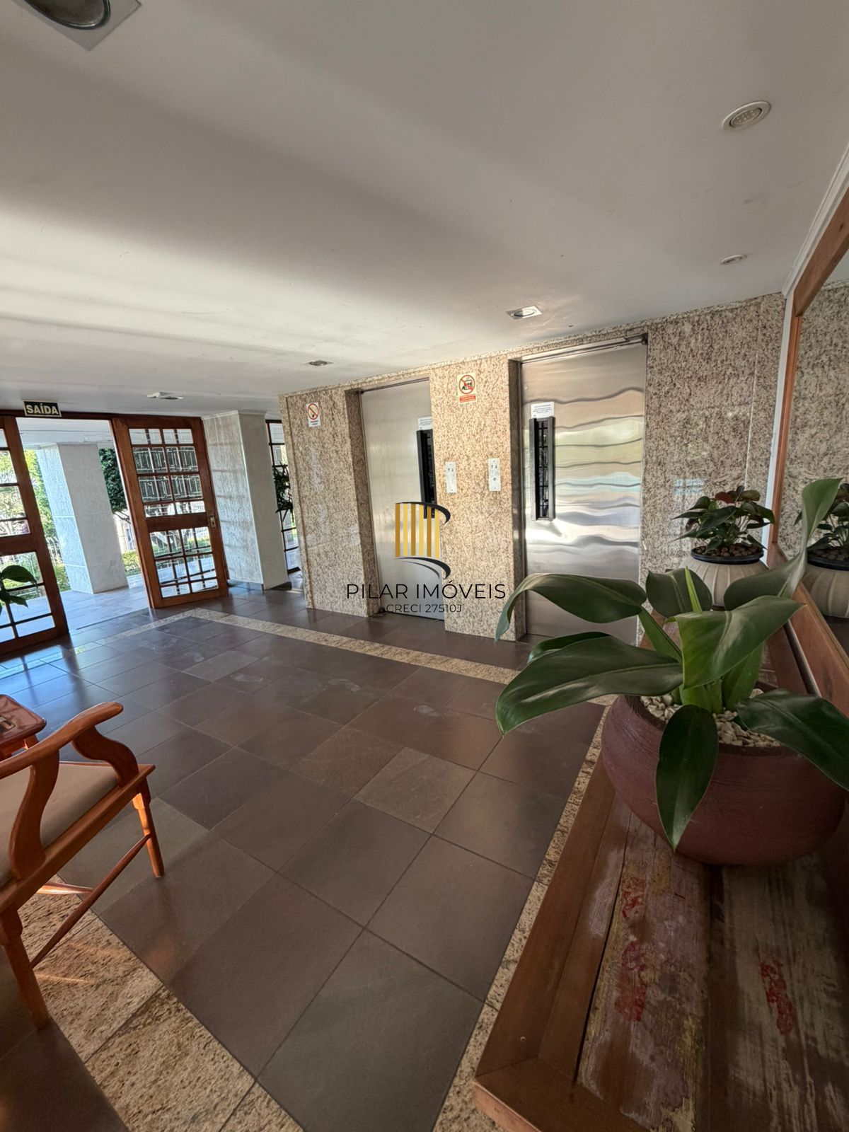 3 minutos do Bourbon Teresópolis, com 110m, 3 dorm e infra completa.