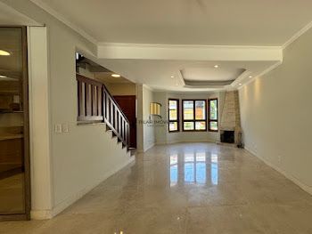 Porto Nobre vende/aluga Sobrado em condomínio fechado