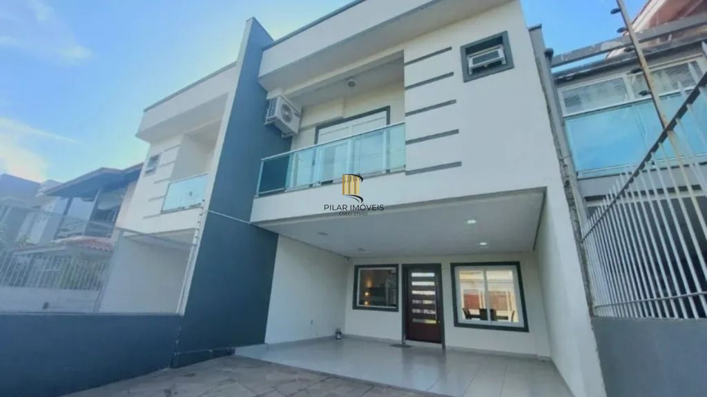 Casa Impecável com 3 Dormitórios e Amplo Terreno no Bairro Sarandi – Porto Alegre - Pilar Imóveis