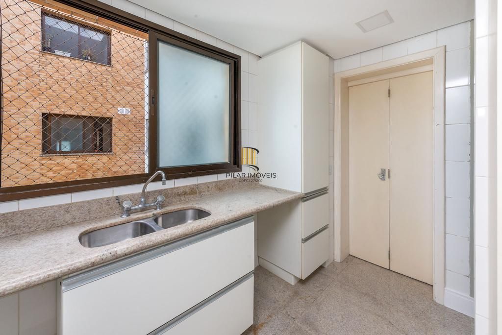 PORTO NOBRE vende excelente apartamento semi mobiliado, com 3 quartos, no bairro Rio Branco.