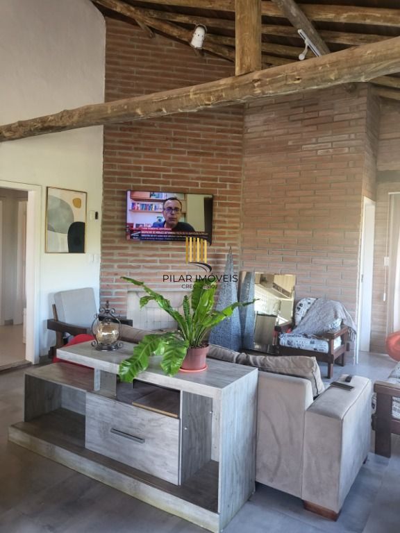 Casa com 3 dormitórios à venda, 250 m² por R$ 600.000,00 - Águas Claras - Viamão/RS