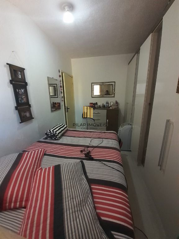 Apartamento à venda, 50 m² por R$ 135.000,00 - Rubem Berta - Porto Alegre/RS