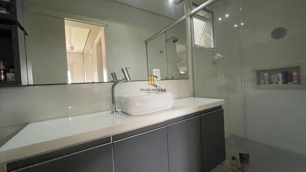 CASA EM CONDOMÍNIO FECHADO