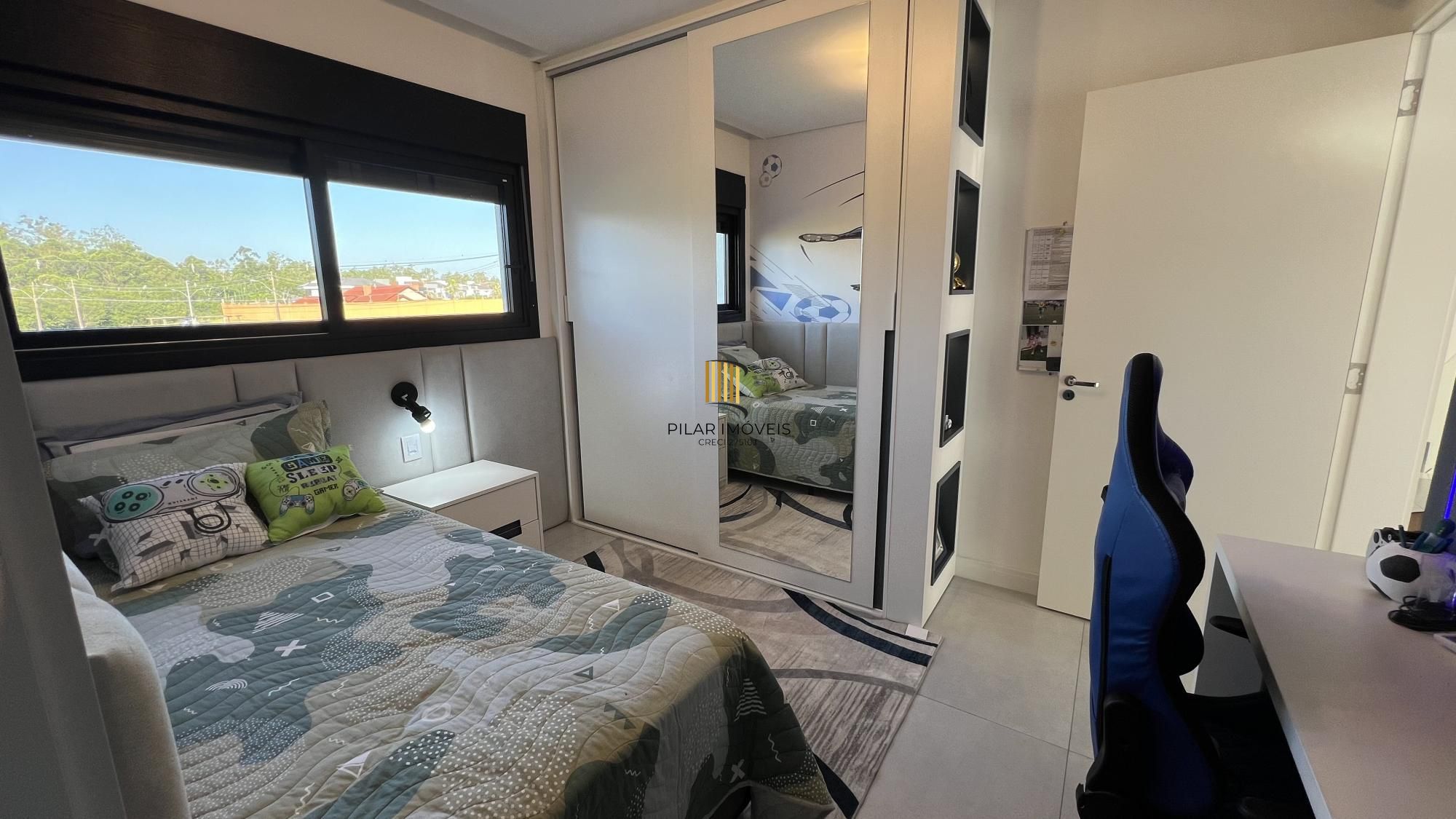 Casa em condomínio fechado