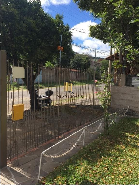 PORTO NOBRE VENDE Casa com 6 dormitórios por R$ 690.000 - Jardim Itu Sabará - Porto Alegre/RS