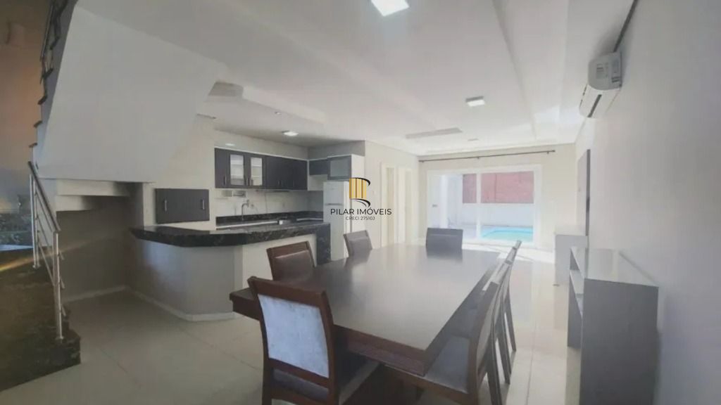 Casa Impecável com 3 Dormitórios e Amplo Terreno no Bairro Sarandi – Porto Alegre