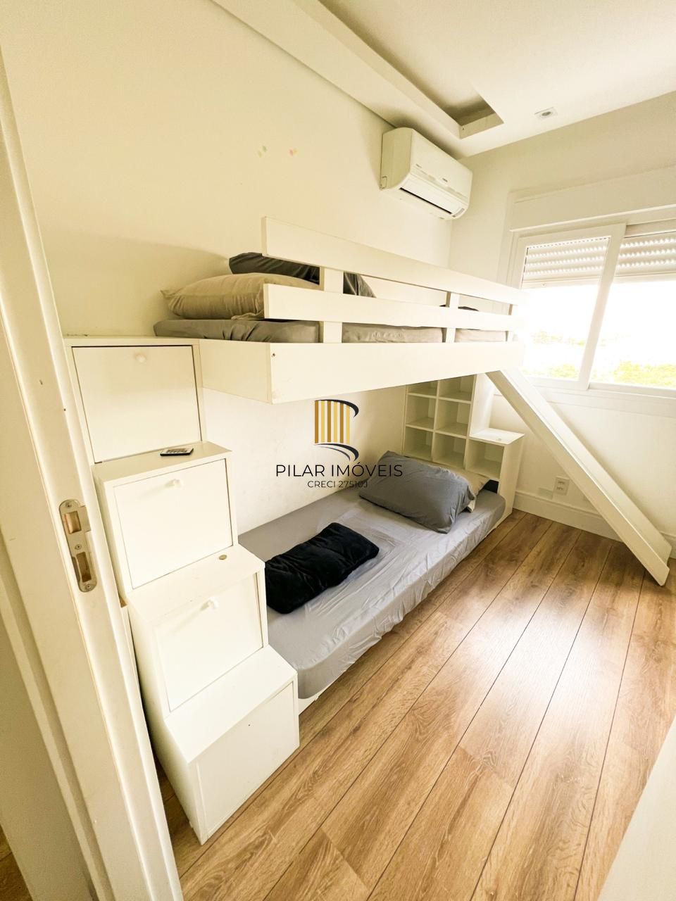 Apartamento 2 dormitórios no bairro Jardim Lindóia