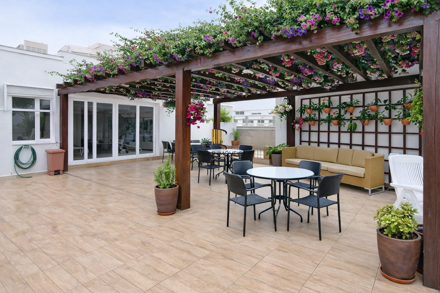 Apartamento 2 dormitórios ,71m2, no bairro Cristo Redentor em Porto Alegre