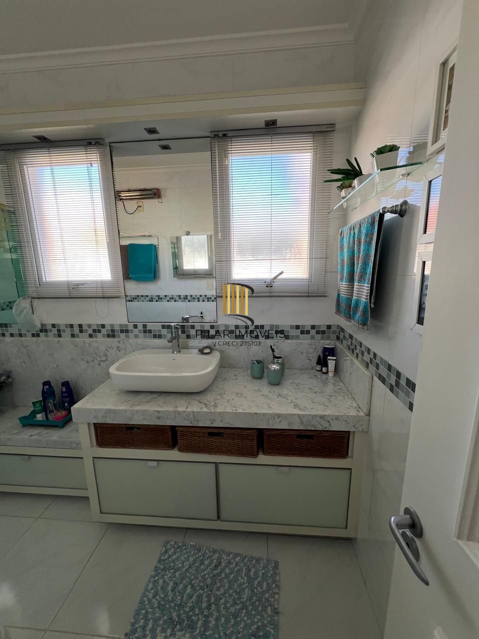 Casa de Condomínio 3 dormitórios no bairro Ecoville