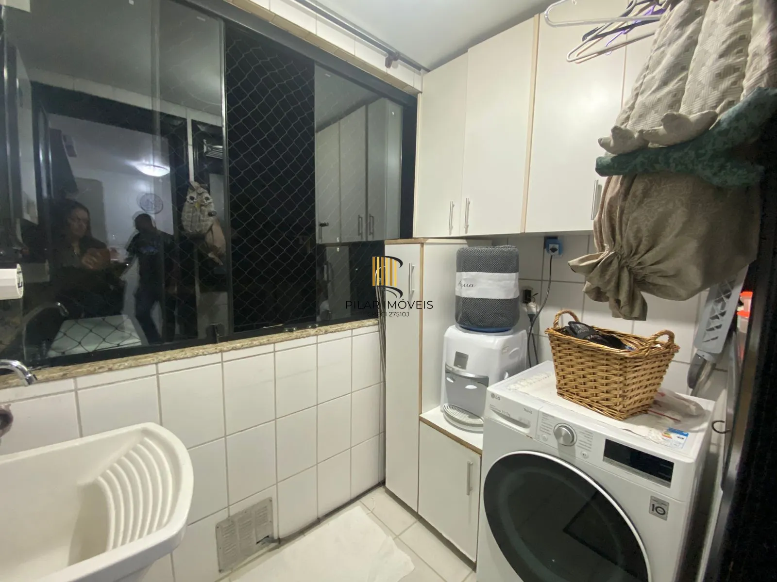 OTIMO APARTAMENTO 03 DORM SEMI MOBILIADO , ELEVADOR 2 VAGAS