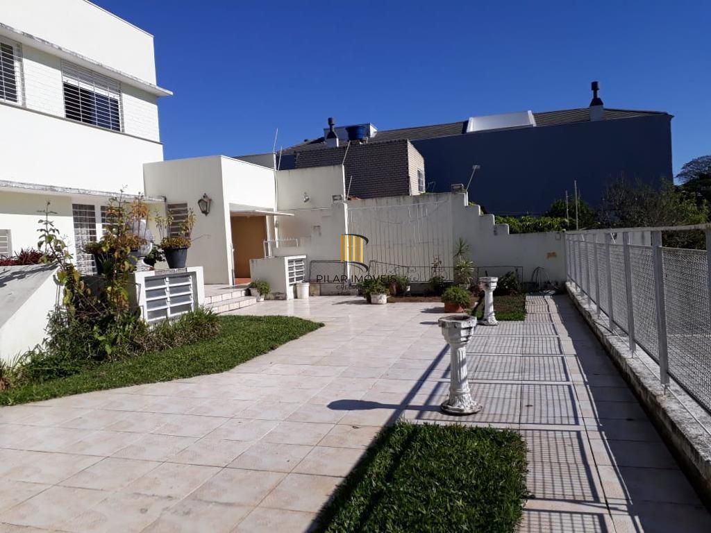 Sobrado com 4 dormitórios à venda, 498 m² por R$ 2.180.000,00 - Vila Jardim - Porto Alegre/RS
