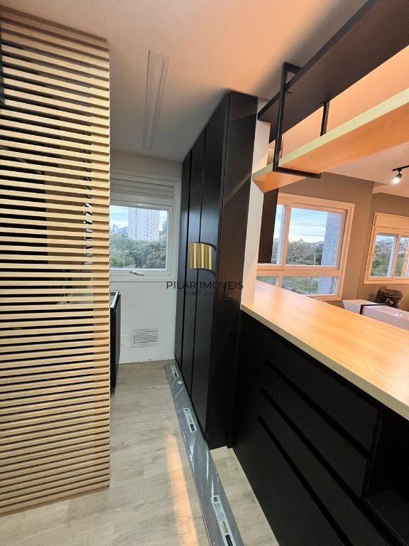 Lindo Apartamento Semi mobiliado com 2 dormitórios à venda por R$ 636.000 - Jardim Lindóia - Porto Alegre/RS