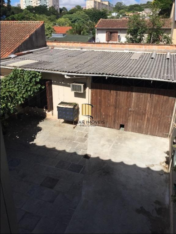 PORTO NOBRE VENDE Casa com 6 dormitórios por R$ 690.000 - Jardim Itu Sabará - Porto Alegre/RS