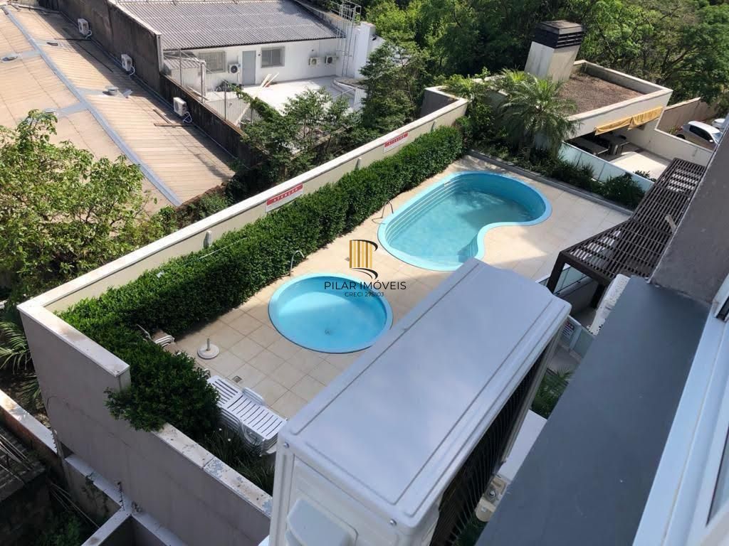 Apartamento 2 dormitórios com suíte e vaga coberta em ótima localização