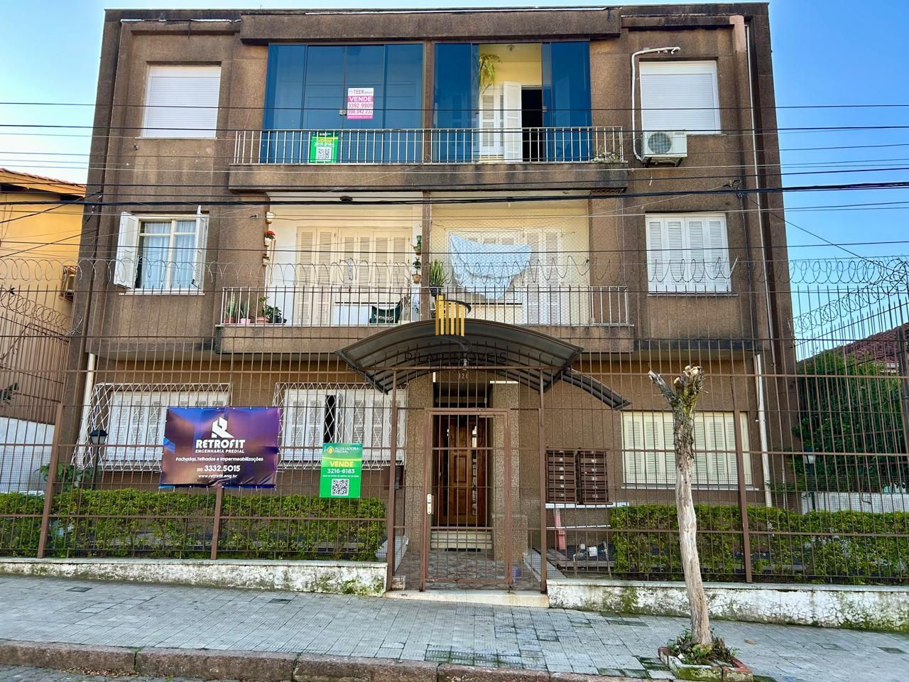 Apartamento 2 dormitórios próximo a Oscar Pereira