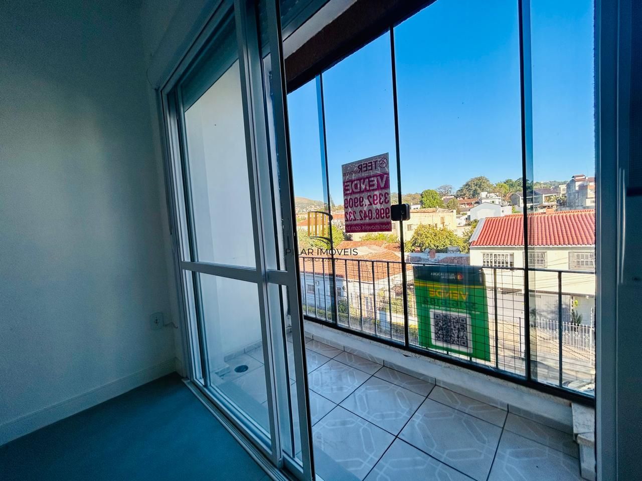 Apartamento 2 dormitórios próximo a Oscar Pereira