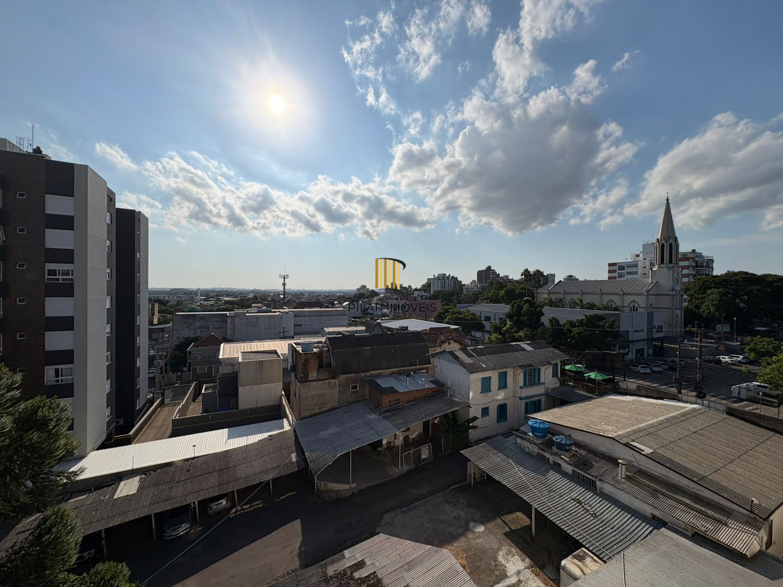 Apartamento 1 dormitório com vaga dupla de garagem coberta no centro de Canoas