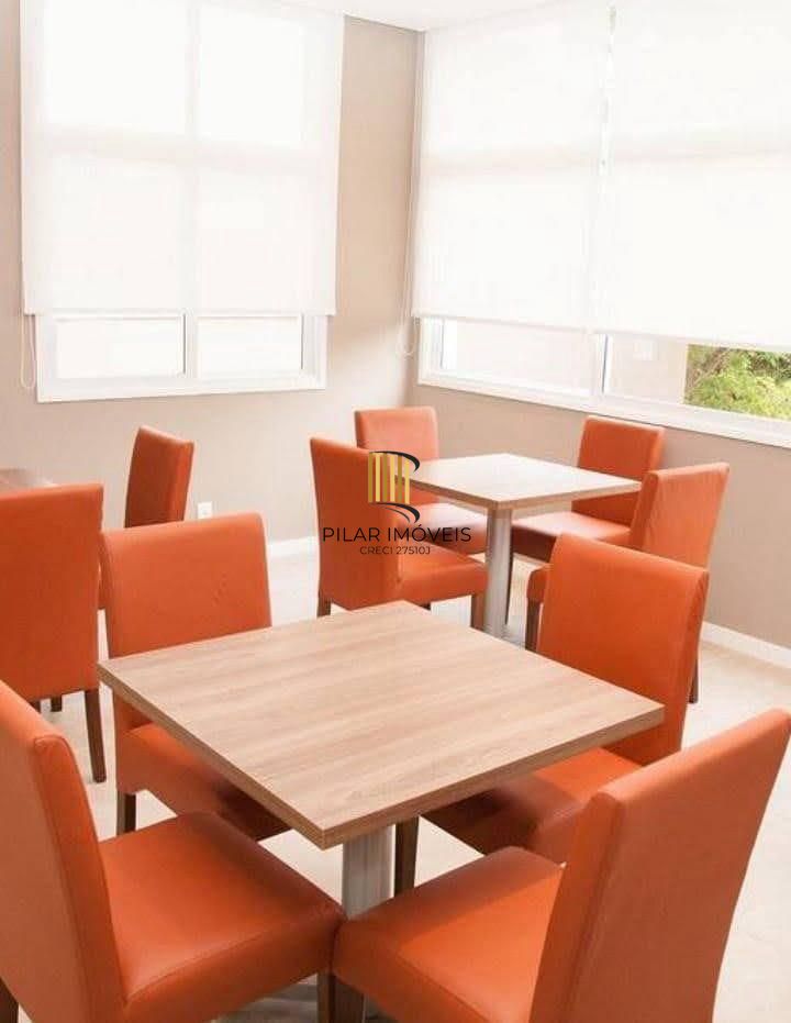 Apartamento 2 dormitórios com suíte e vaga coberta em ótima localização