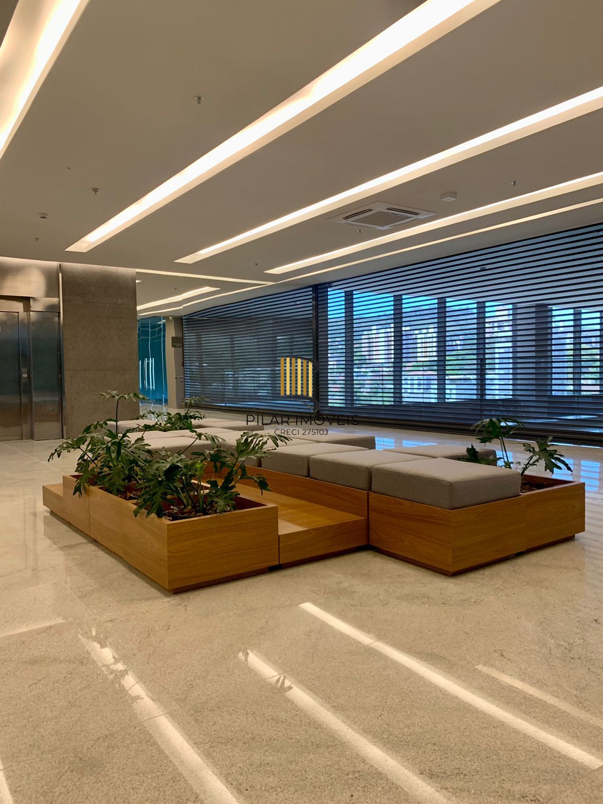 Sala comercial de frente no Linked Teresópolis