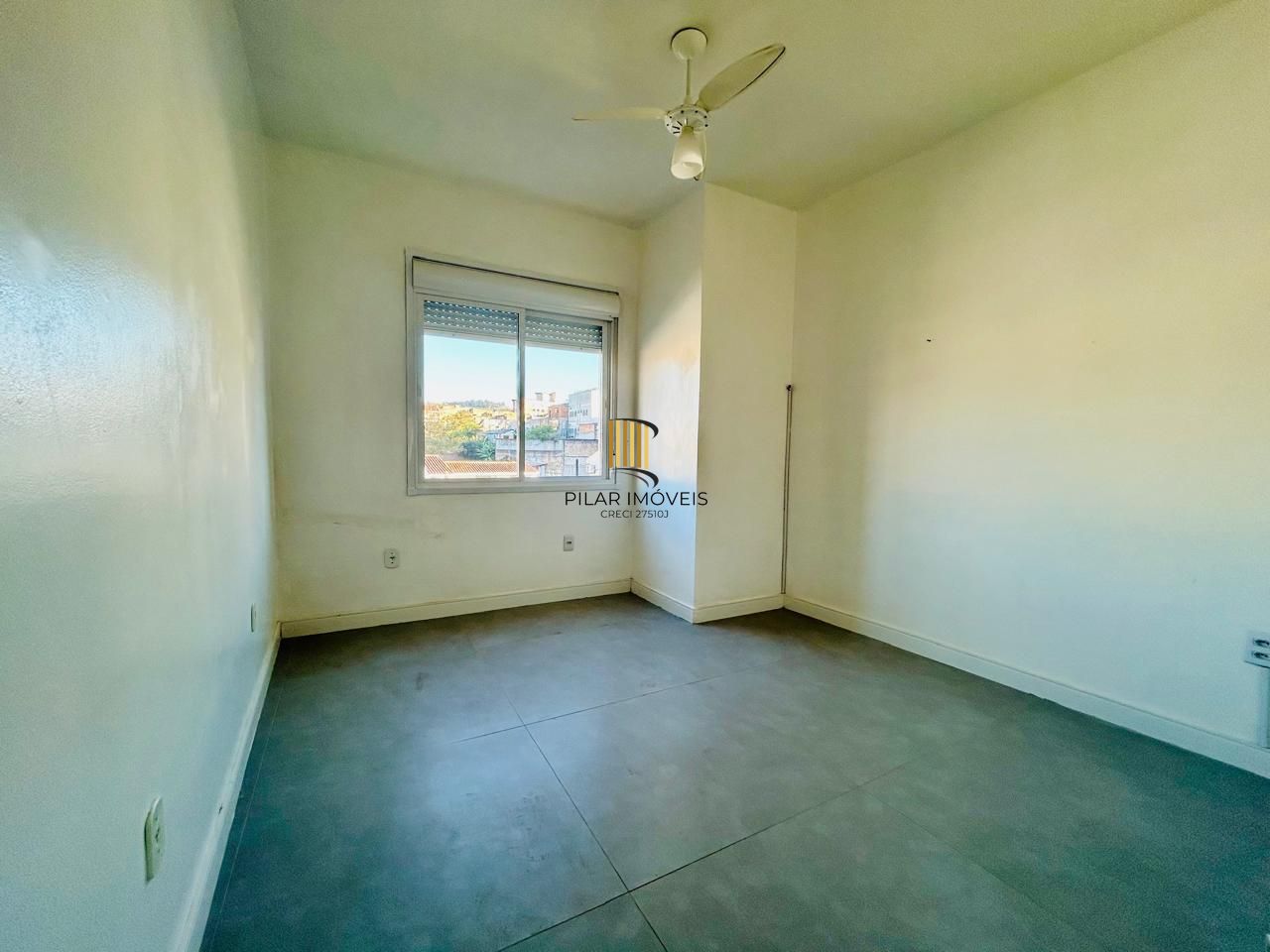 Apartamento 2 dormitórios próximo a Oscar Pereira
