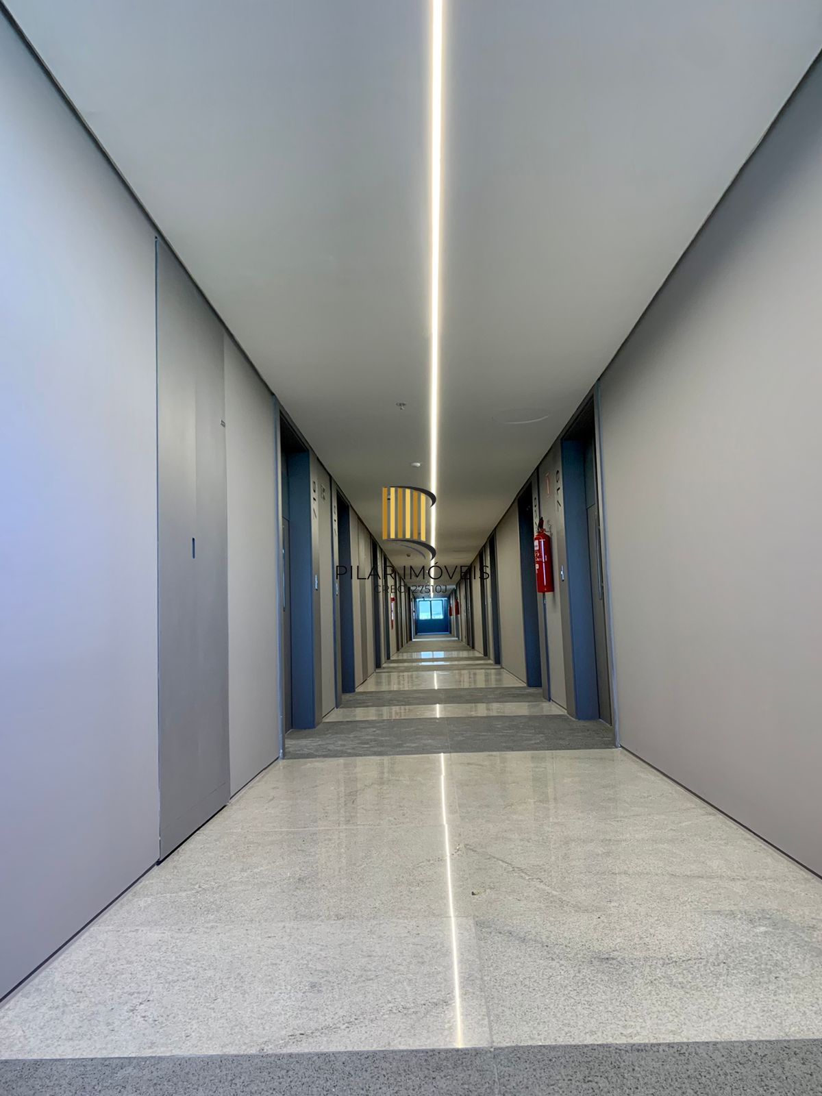 Sala comercial de frente no Linked Teresópolis