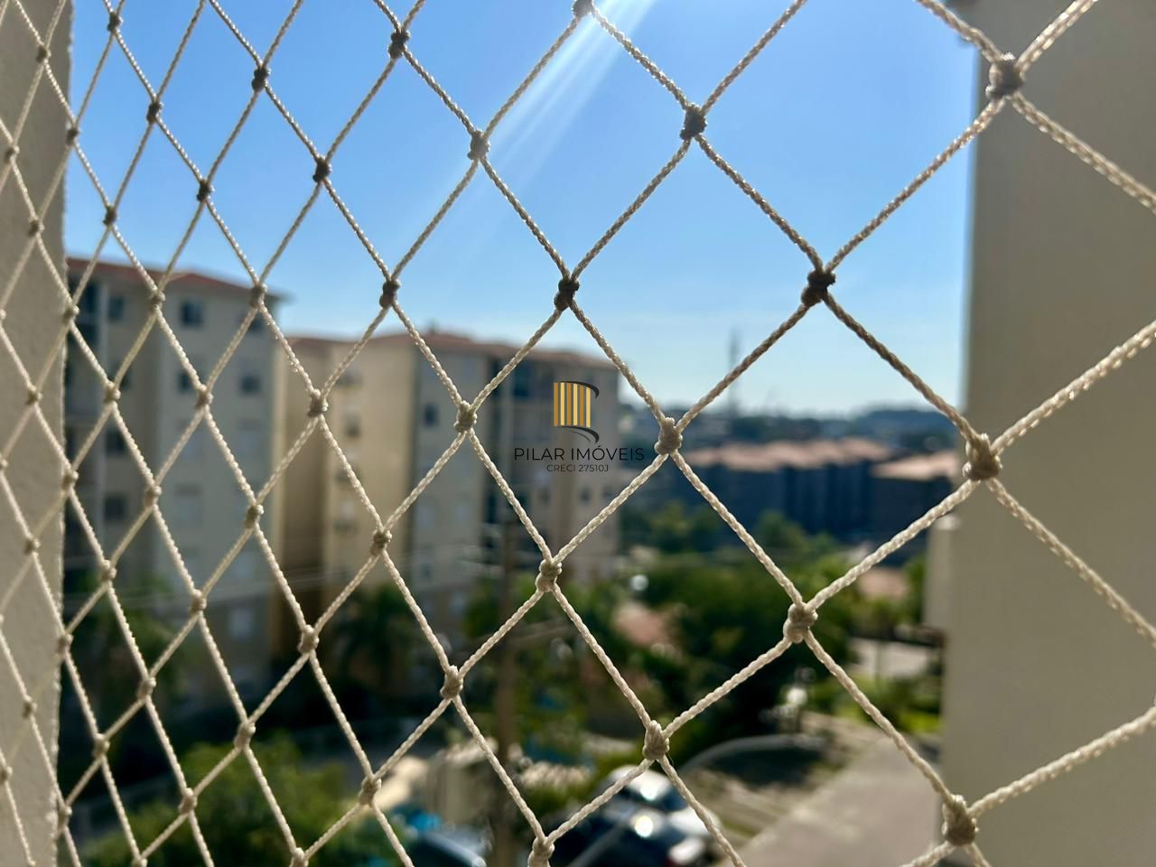 Apartamento semi mobiliado 2 dormitórios com sacada e vaga de garagem em condomínio com infra completa