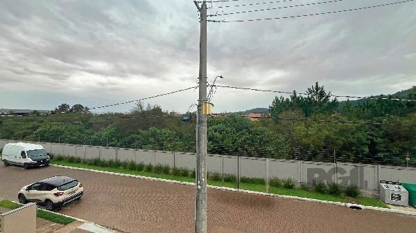 Casa Condominio em Porto Alegre, no bairro Hípica, com 3 dormitório(s), e 3 banh