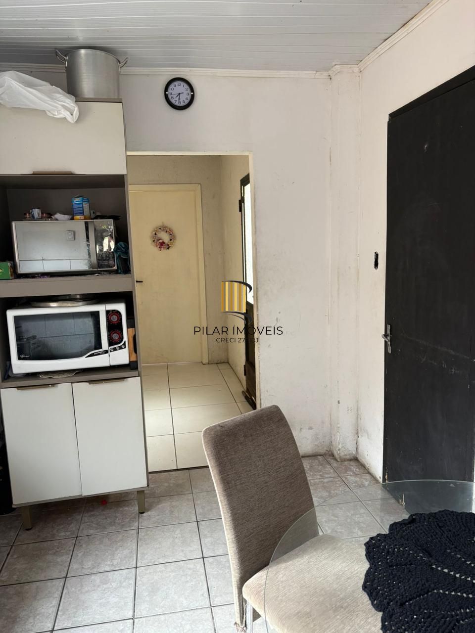 CASA COM 3 DORMITORIOS 3 BANHEIROS E 6 VAGAS DE GARAGEM, PATIO GRANDE