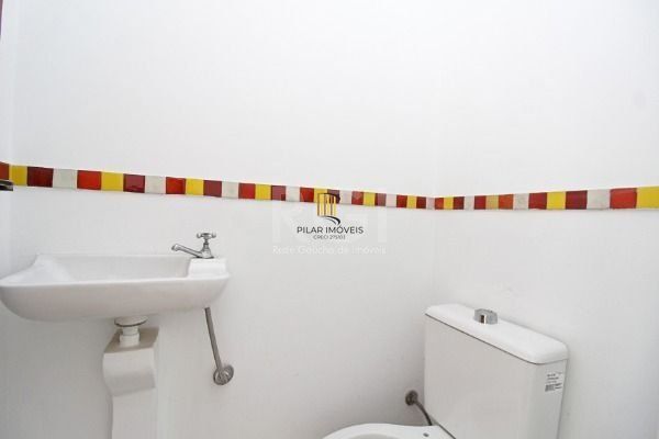 Casa para Venda - 154m², 2 dormitórios, sendo 1 suites, 2 vagas - Cidade Baixa