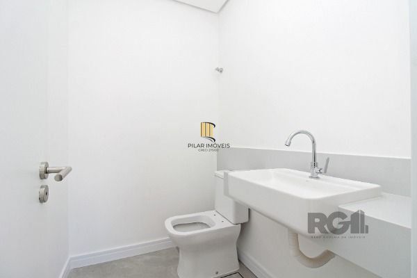 Casa Condominio em Porto Alegre, no bairro Hípica, com 3 dormitório(s), e 3 banh