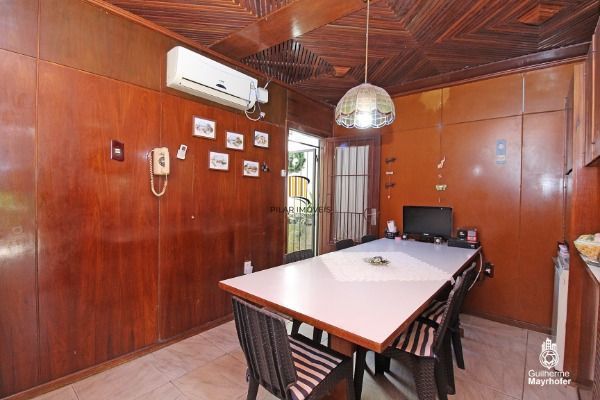 Casa para Venda - 180m², 4 dormitórios, 3 vagas - Ipanema