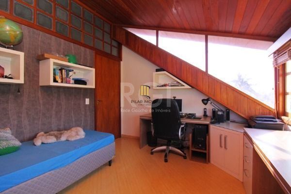 Casa para Venda - 154m², 3 dormitórios, sendo 1 suites, 4 vagas - Ipanema