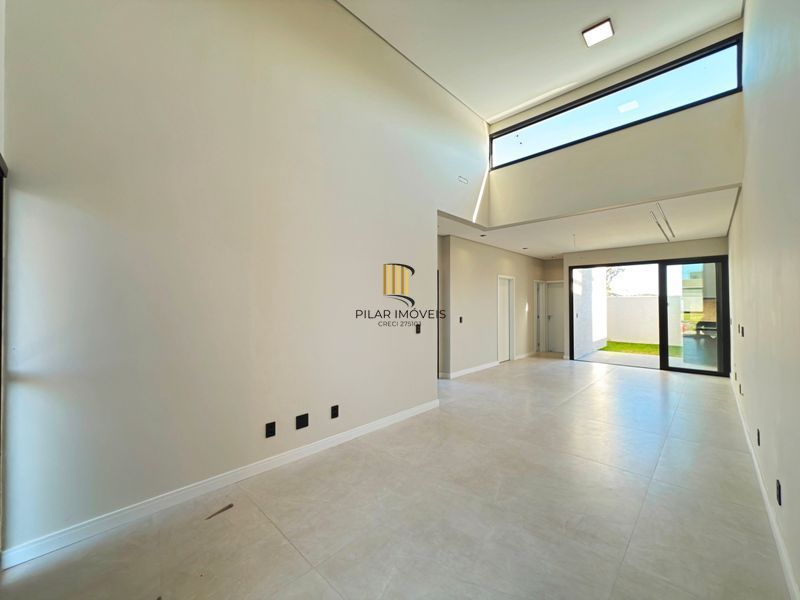 Espetacular Residência térrea com 3 dormitórios no bairro Hípica.