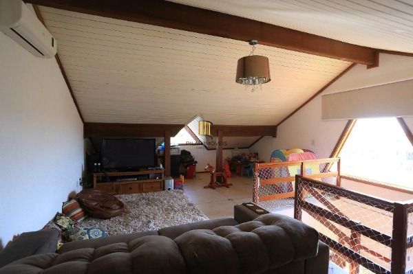 Casa Condominio para Venda - 3 dormitórios, sendo 1 suites, 2 vagas - Tristeza