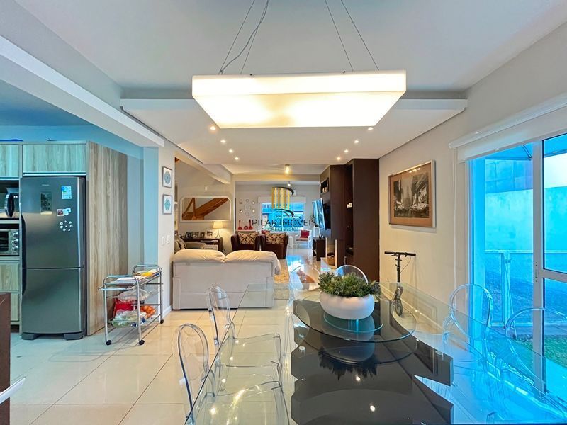 **Residência á venda no Condomínio Mountain ville  RS**