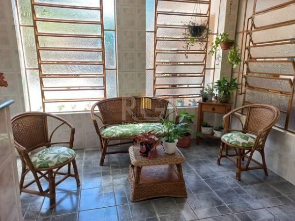 Casa para Venda - 200m², 4 dormitórios, sendo 1 suites, 4 vagas - Ipanema