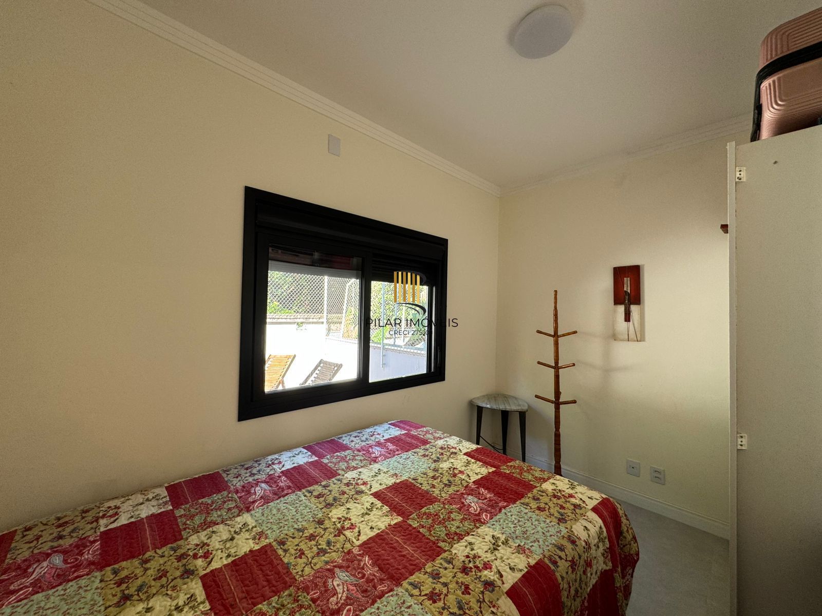 Casa térrea com pátio , 3d , 1 suíte, Condomínio Reserva do Lago I - Hípica