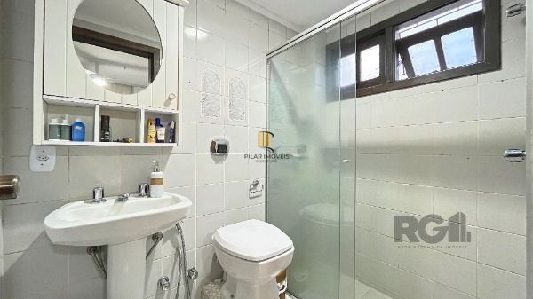 Casa 4 dormitórios à venda Camaquã Porto Alegre/RS