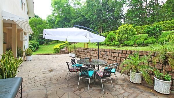 Casa Condominio em Porto Alegre, no bairro Cascata, com 3 dormitório(s), e 3 ban