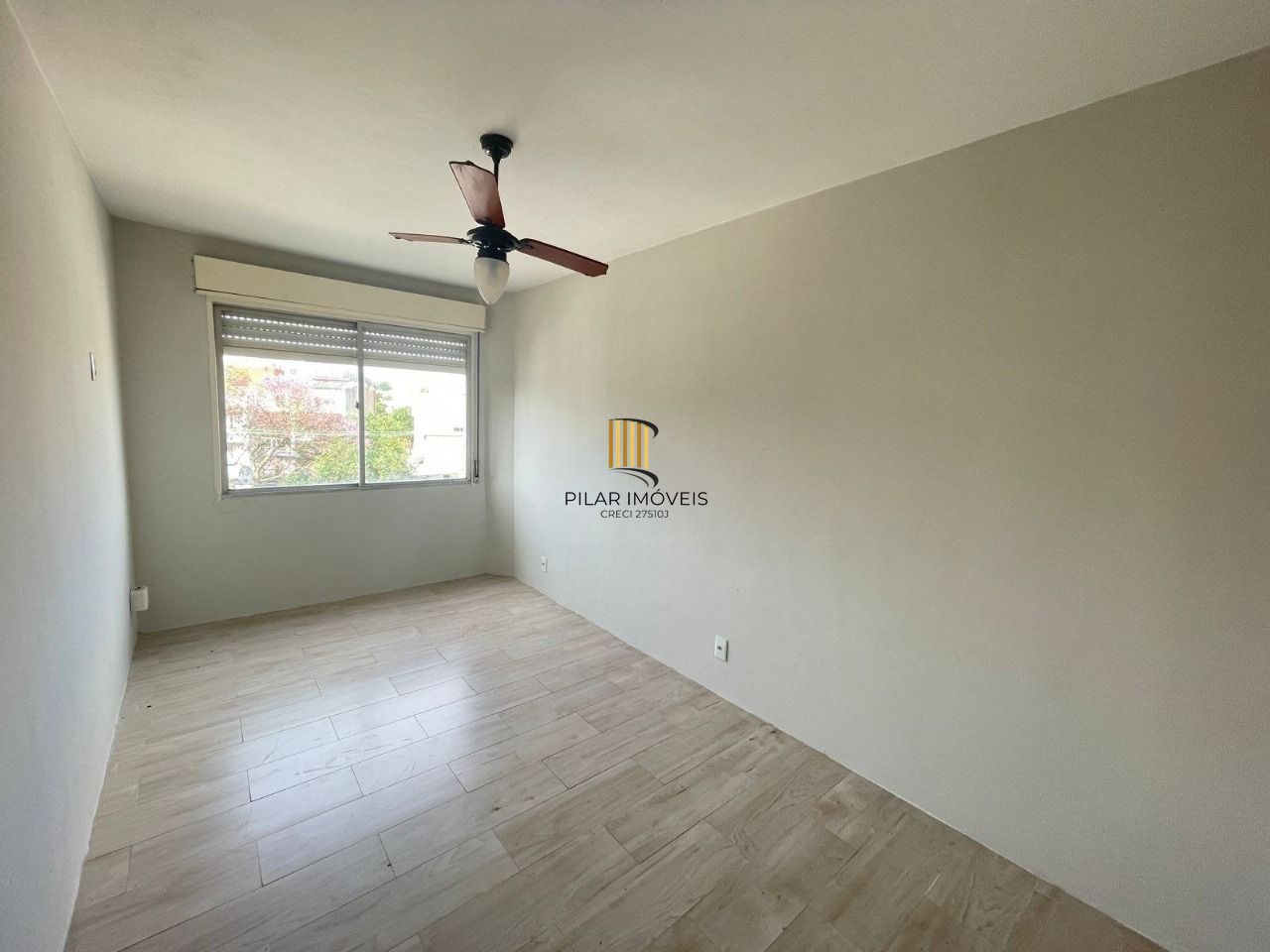 Ótimo apartamento com 2 dormitórias no bairro Menino Deus.